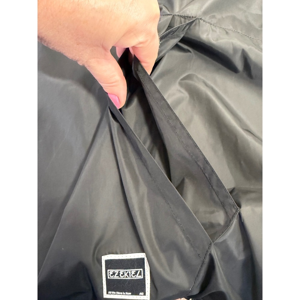Ezekiel Windbreaker Anorak Mens XL Black Half Zip Hooded Lightweight Jacket - Picture 5 of 12